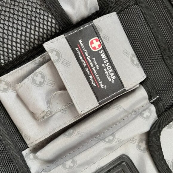 SwissGear Laptop Bag - Picture 4 of 12